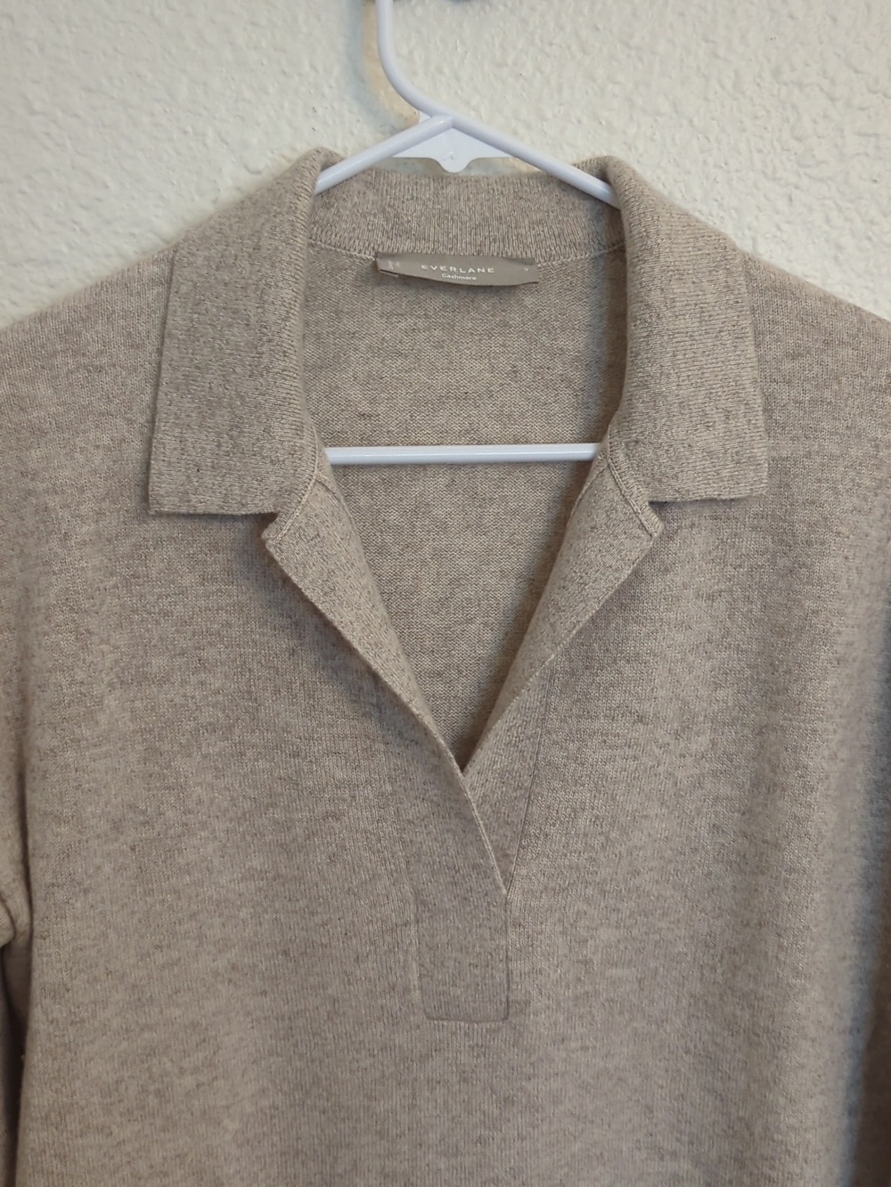 Everlane Cashmere Sweater - Picture 3 of 6